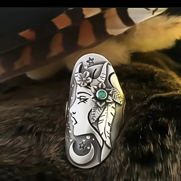 Unique Fashion Boho Ring - Picture 3 of 3